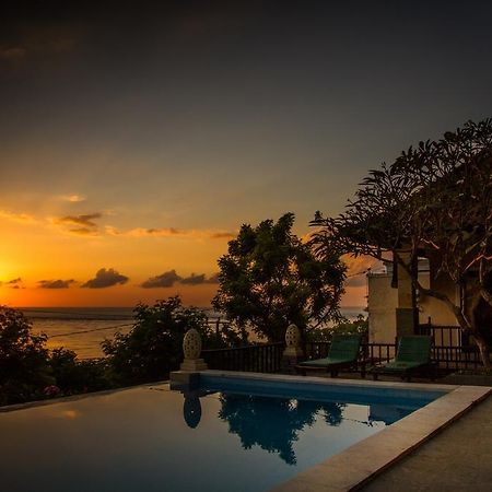 Beten Waru Bungalow And Restaurant Amed  Exterior photo